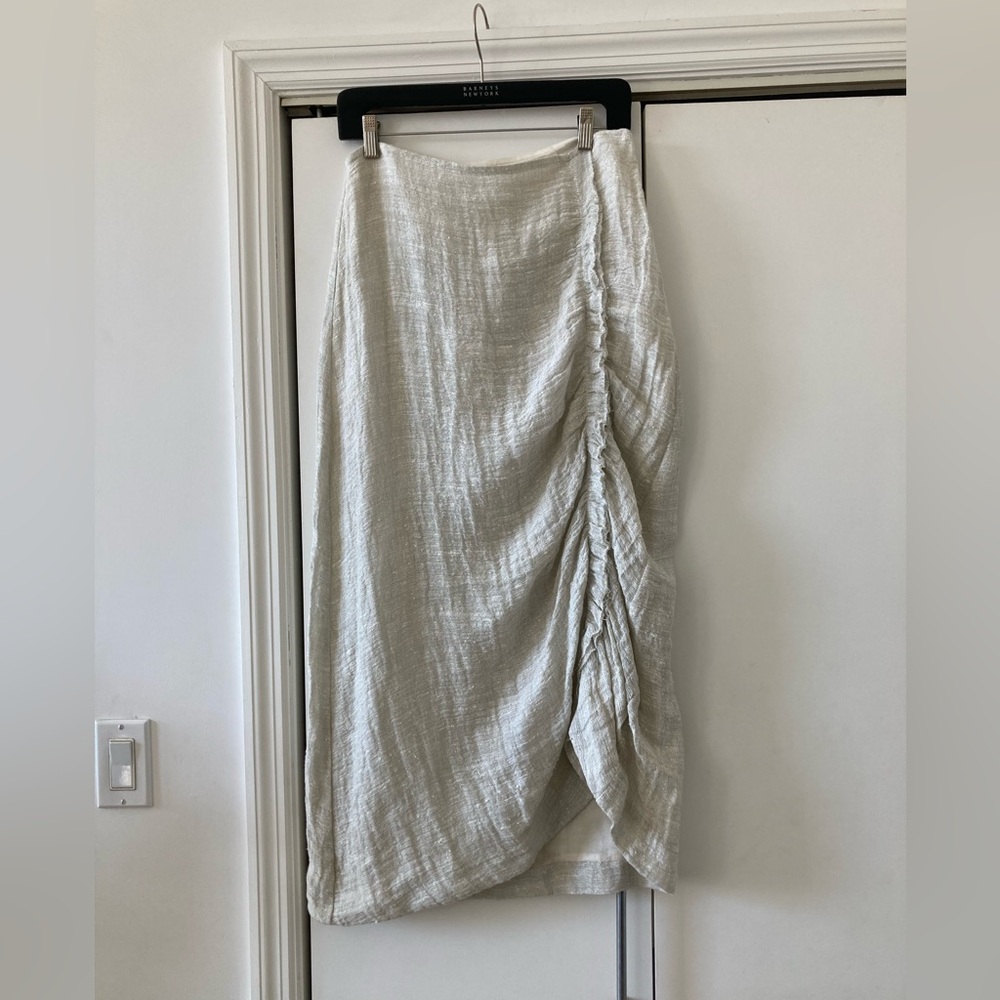 NWOT—Australian designer Wayne Cooper linen cream colored ruched skirt